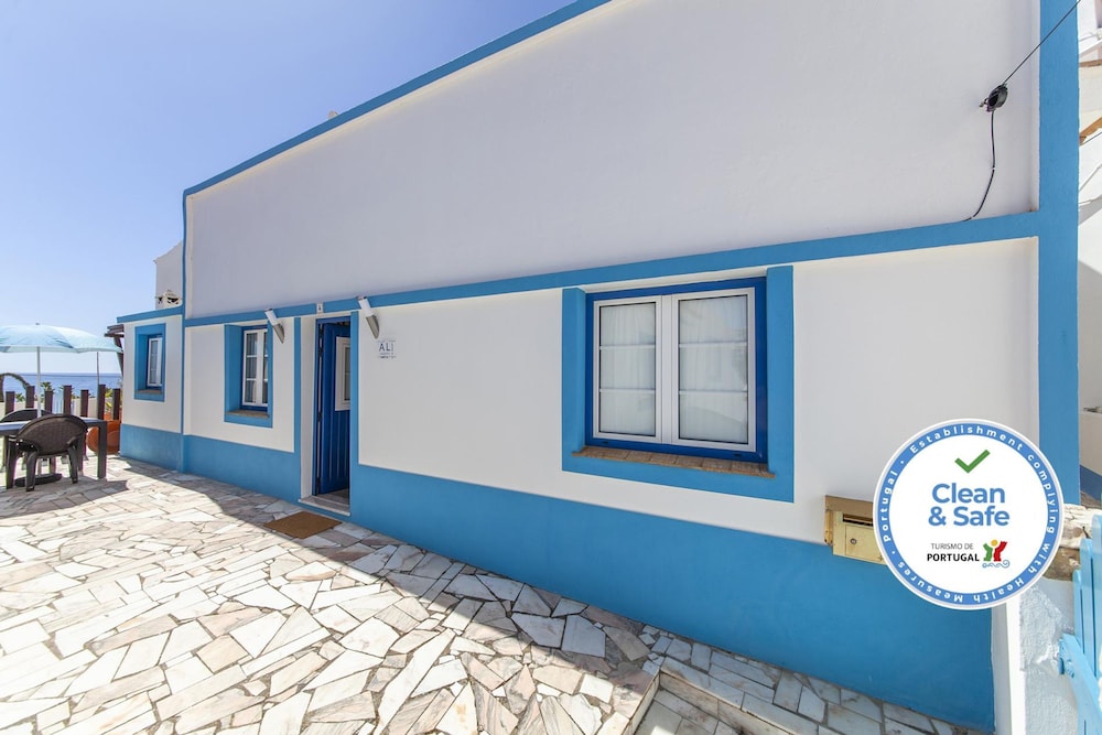 B54 Casa Azul in Burgau — 4-Star Luxury Hotel in Vila Do Bispo, Portugal