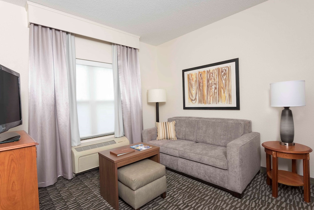 Homewood Suites by Hilton Indianapolis Airport Plainfield - photo 13