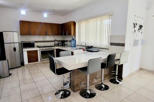 Departamento centrico con todos los servicios Facturamos — 4-Star Luxury Hotel in Durango, Mexico