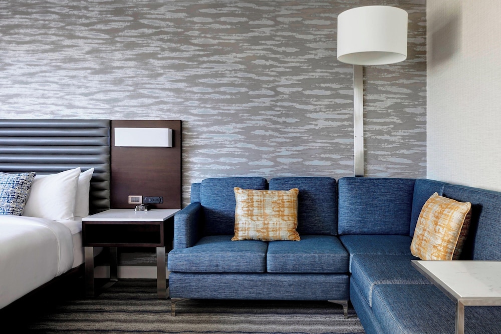 Ventura Beach Marriott - photo 15