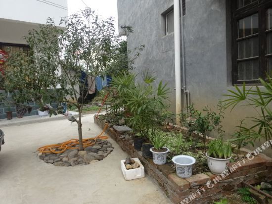 Yangyang Inn - carbon neutral hotel in Yangshuo