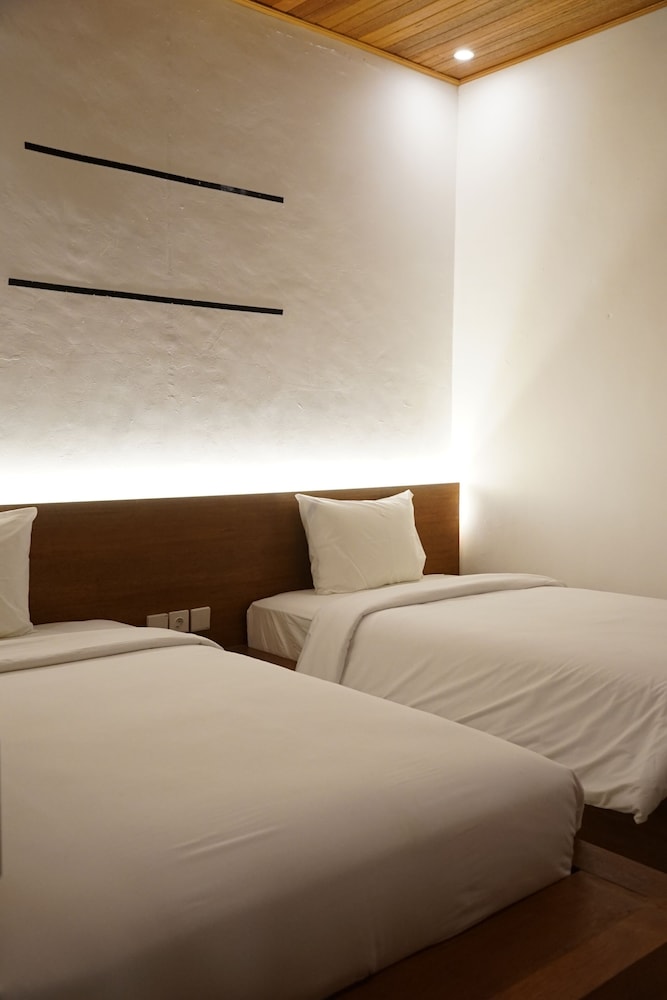 Lantis Vibes Inn — Kuta — photo 5