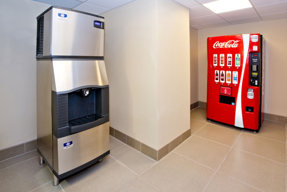 Holiday Inn Express & Suites Colorado Springs Central by IHG - photo 69