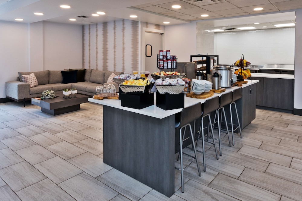 Hilton Garden Inn Birmingham SE Liberty Park - photo 27