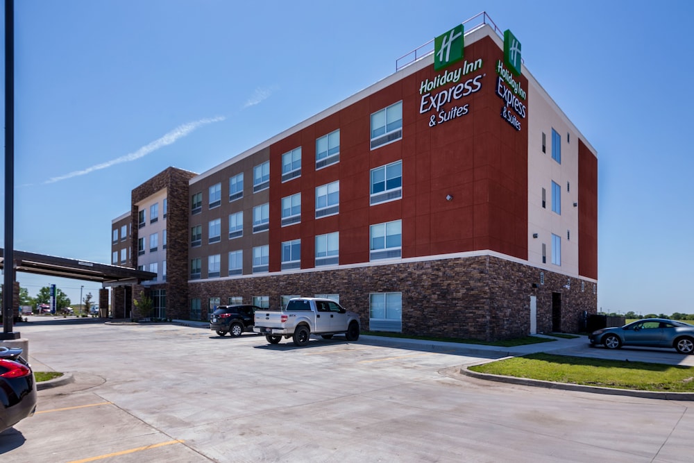 Holiday Inn Express & Suites Blackwell by IHG - photo 19