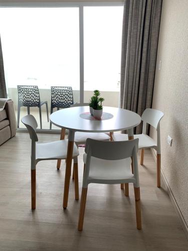 Frente al mar con pileta — 4-Star Luxury Hotel in Necochea, Argentina