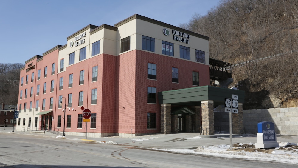 Comfort Inn & Suites Marquette Prairie du Chien - photo 40