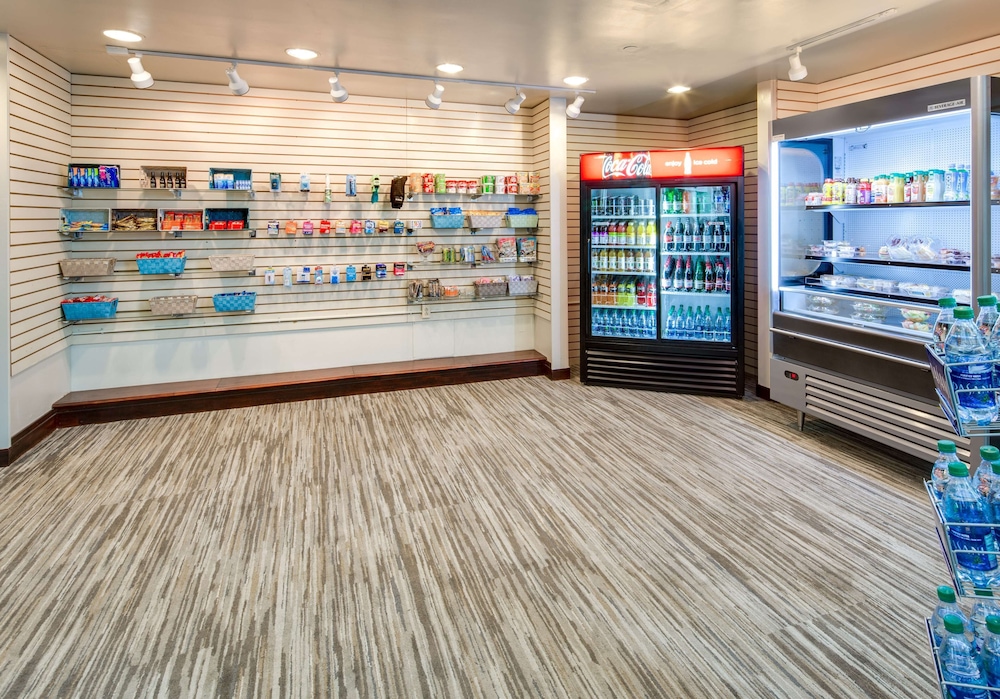 Embassy Suites by Hilton Parsippany - photo 30