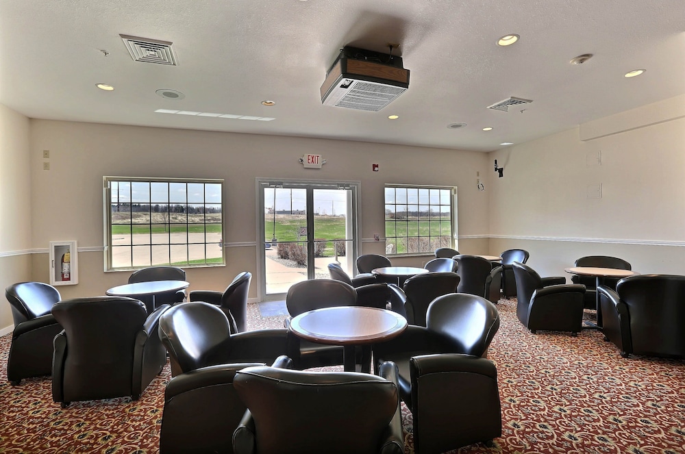Boarders Inn & Suites Shawano - photo 52