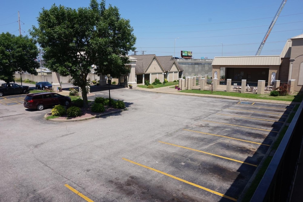 1 Life Studio and Suites - photo 33