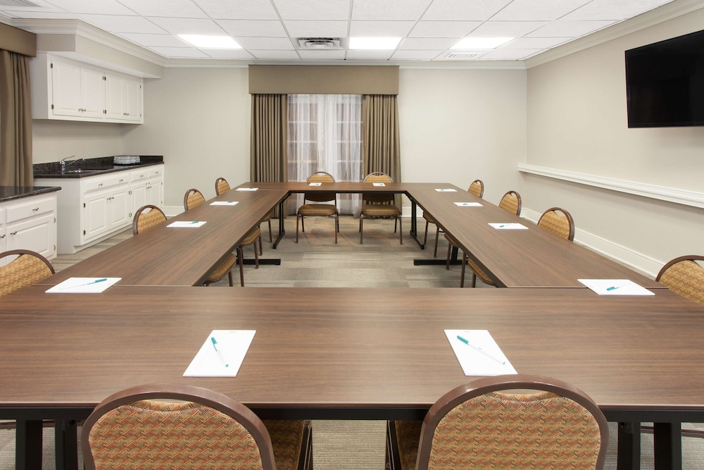 Homewood Suites by Hilton Lafayette Rossville Exit - photo 53