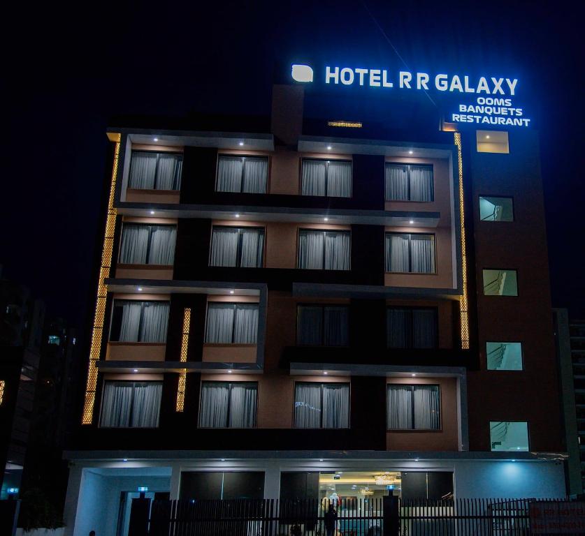 Hotel RR Galaxy - last minute hotel in Gurgaon