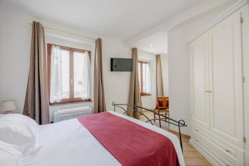 La Cattedrale Rooms in Assisi, Italy