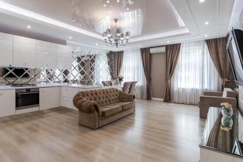 Art Deco Apartment — 4-Star Luxury Hotel in Lviv, Ukraine