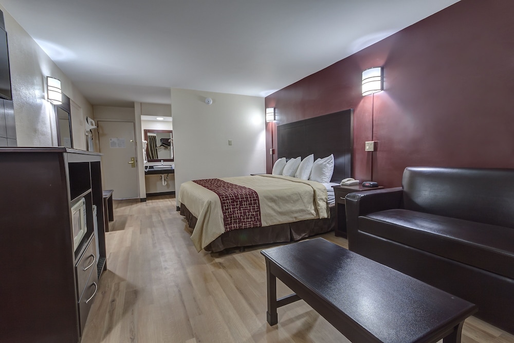 Red Roof Inn Van Horn - photo 12