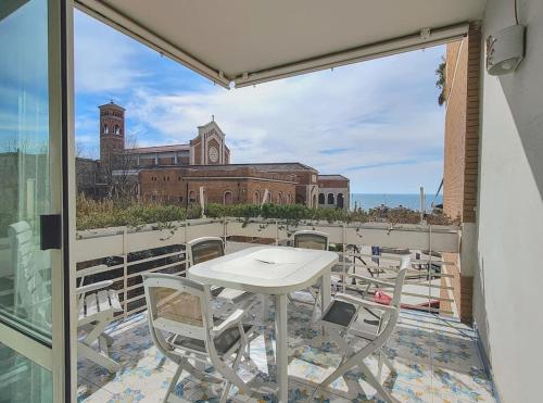 Calipso — 4-Star Luxury Hotel in Nettuno, Italy