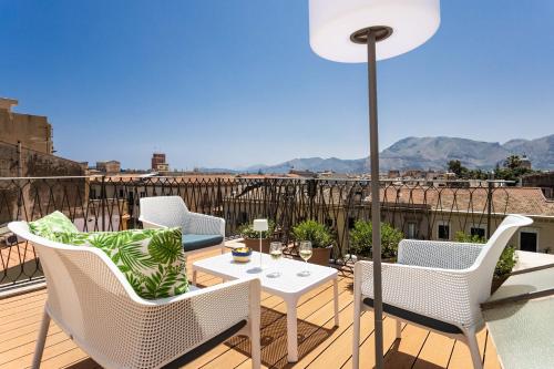 Apartment with 2 Terraces near Teatro Massimo — 4-Star Luxury Hotel in Palermo, Italy