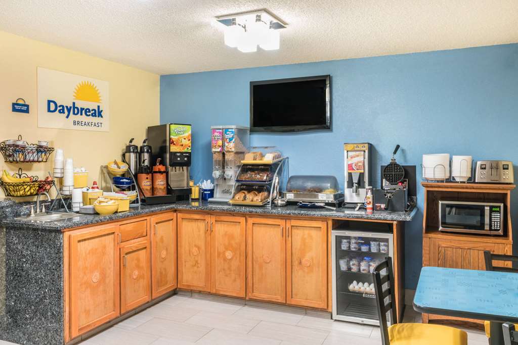 Days Inn by Wyndham Tucumcari - photo 39