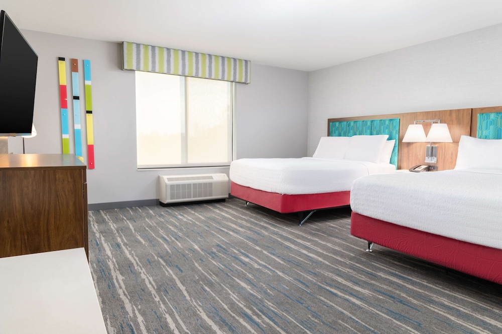Hampton Inn & Suites by Hilton Santa Rosa Sonoma Wine Country - photo 20