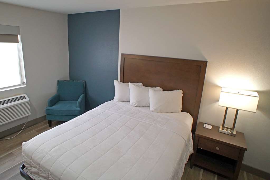 Baymont by Wyndham Monte Vista - photo 32