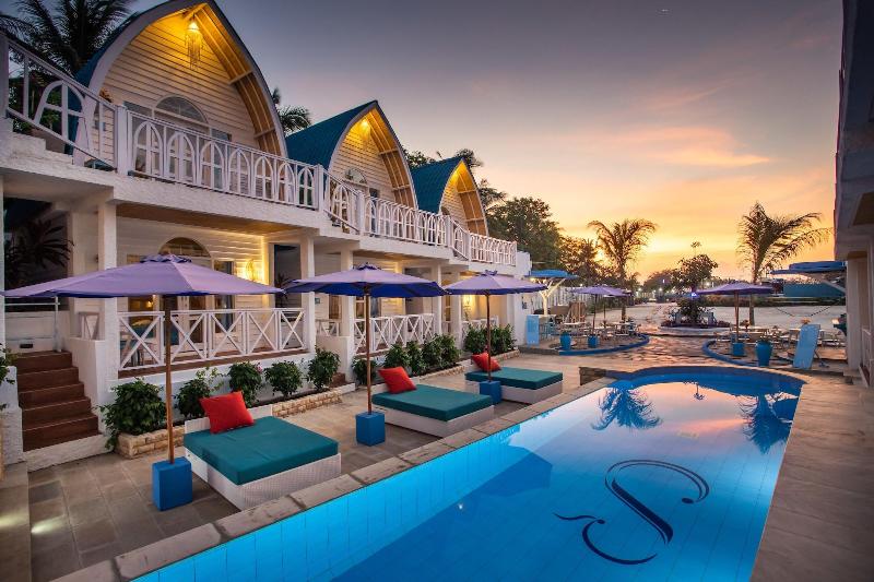 Santorini Beach Resort in Gili Trawangan, Indonesia