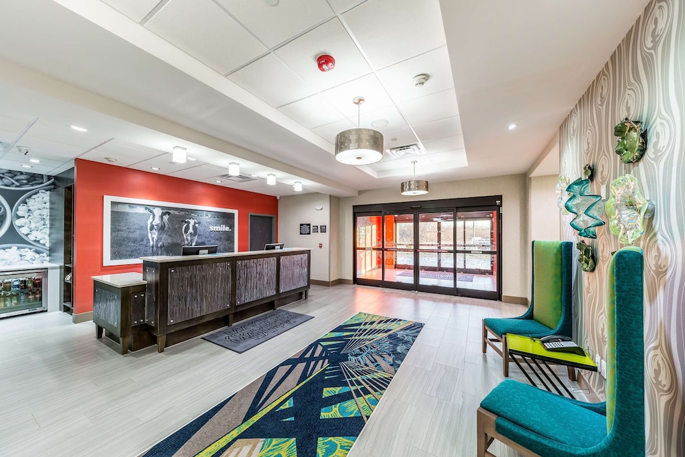Hampton Inn & Suites Pryor - photo 2