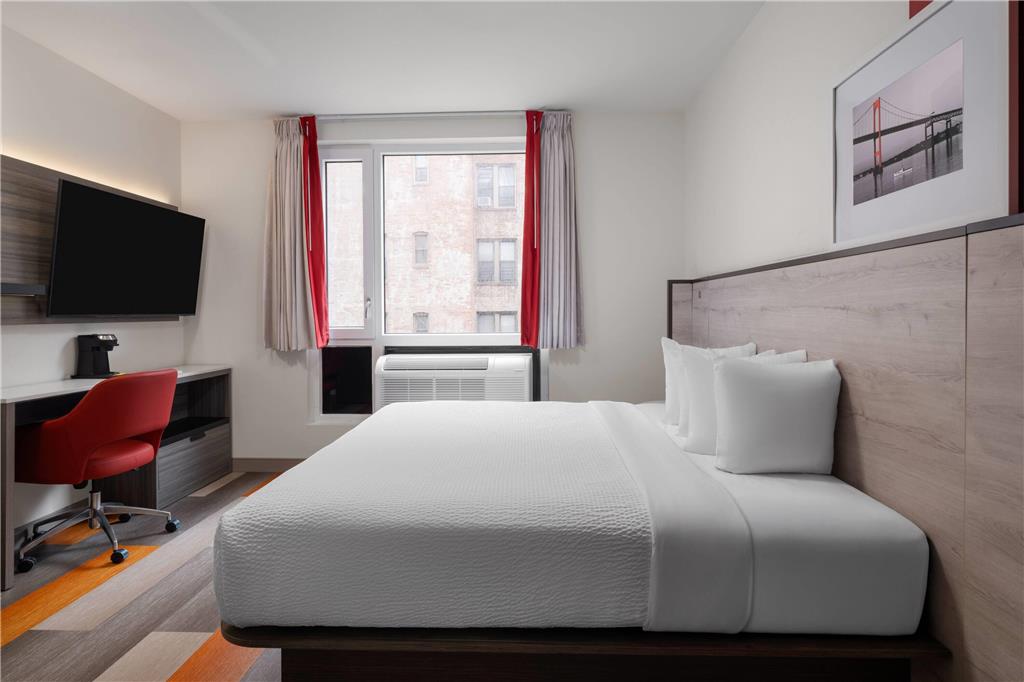 Ramada by Wyndham Brooklyn Near Flatbush - photo 5
