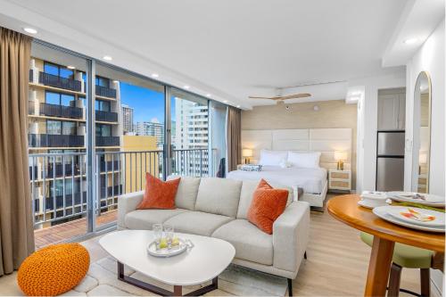 Steps to Waikiki Beach Newly Renovated with 75 TV — 4-Star Luxury Hotel in Honolulu, United States