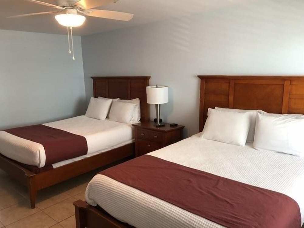 Beachgate CondoSuites and Oceanfront Resort - photo 7