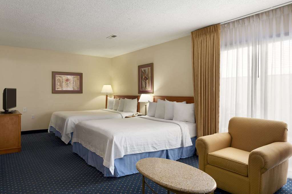 Hawthorn Suites by Wyndham Fort Wayne - photo 9