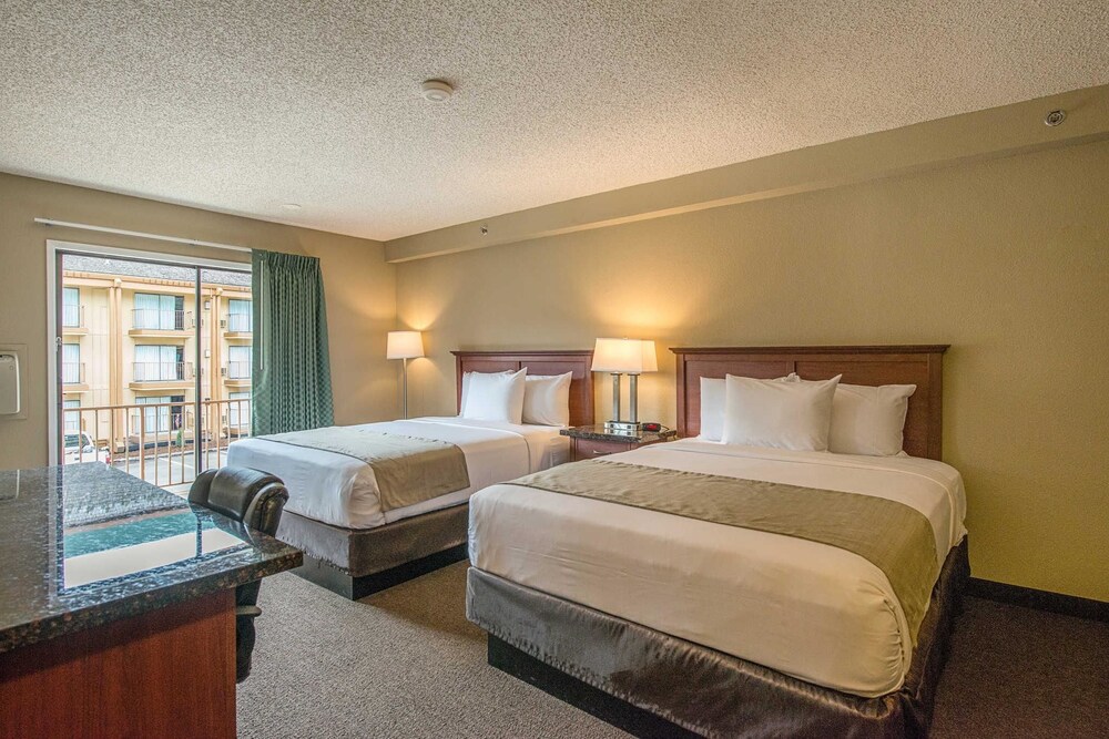 Rodeway Inn & Suites Portland Jantzen Beach - photo 19