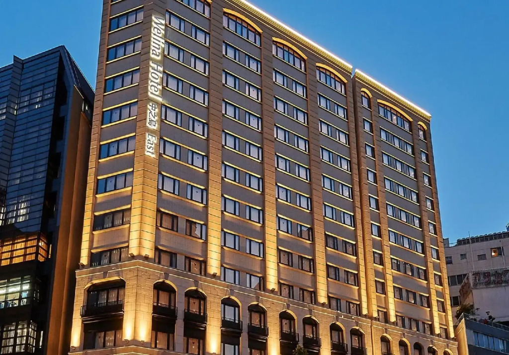 East - carbon neutral hotel in Osaka