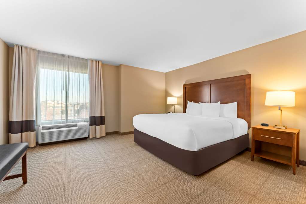 Comfort Inn & Suites Avera Southwest - photo 21