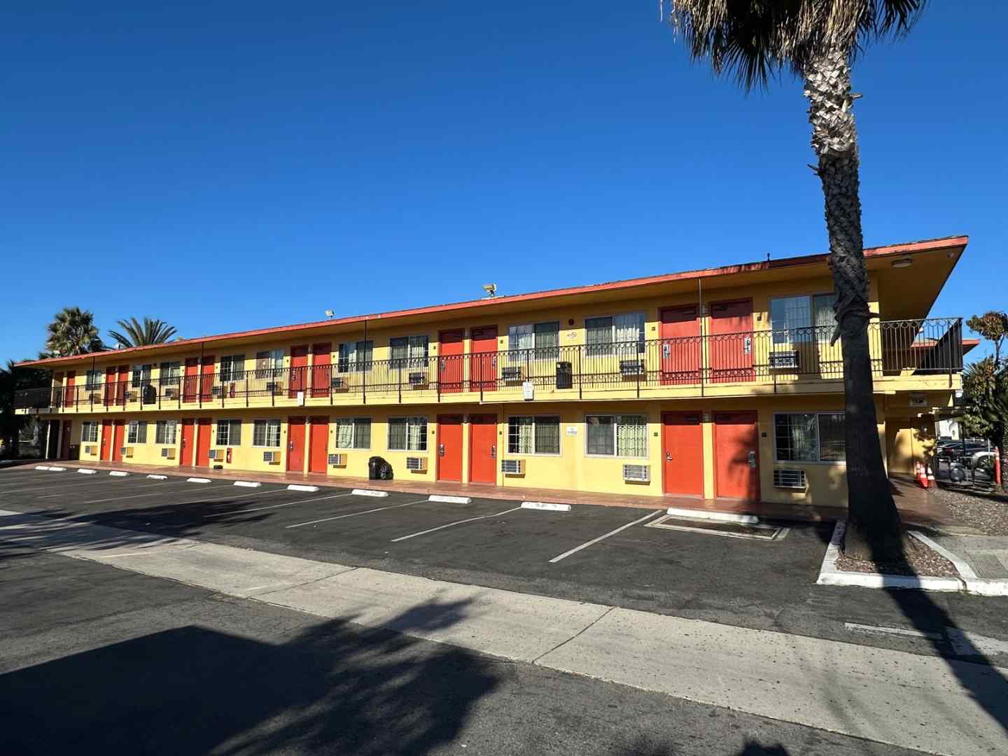 Hotel Avenida Oceanside Camp Pendleton - photo 12