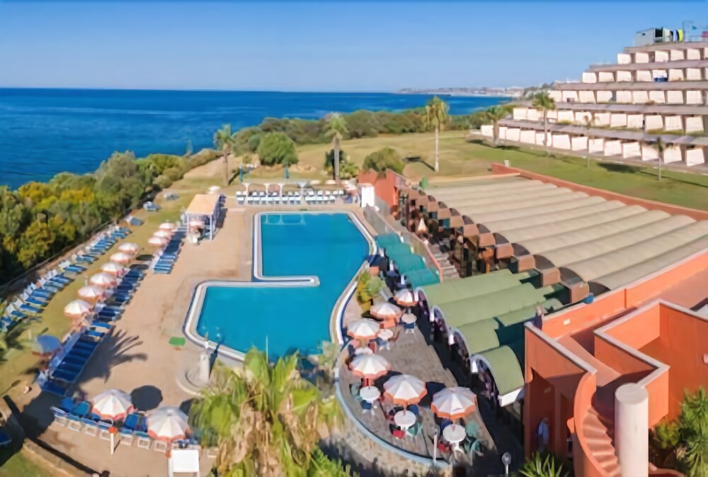 Mangia's Torre del Barone Resort and SPA — 5-Star Luxury Hotel in Sciacca, Italy