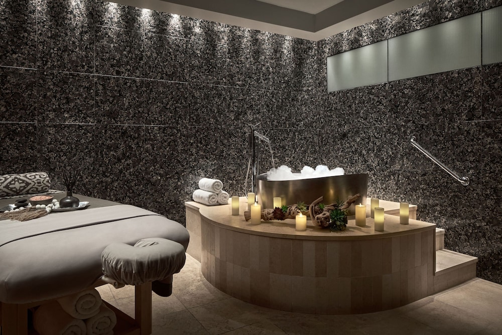 The Opus Westchester Autograph Collection - photo 28