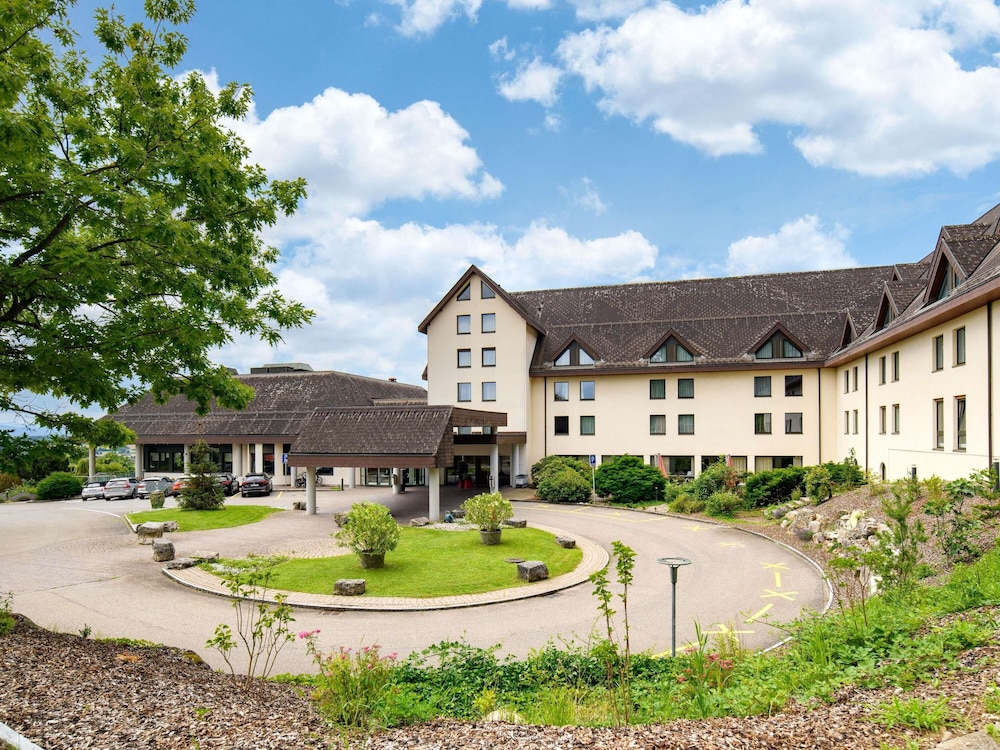 Mövenpick Hotel Egerkingen — 4-Star Luxury Hotel in Egerkingen, Switzerland