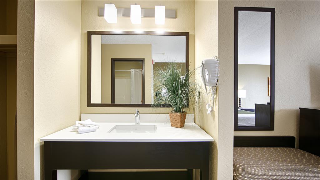 Best Western Norwalk - photo 26
