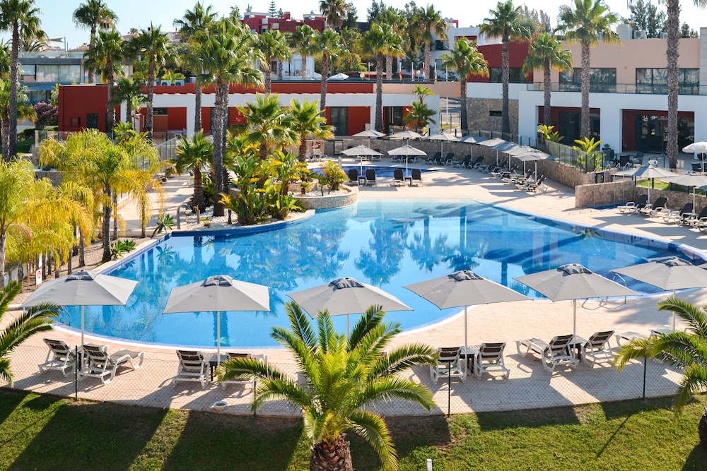 Vitors Village — 4-Star Luxury Hotel in Lagoa, Portugal