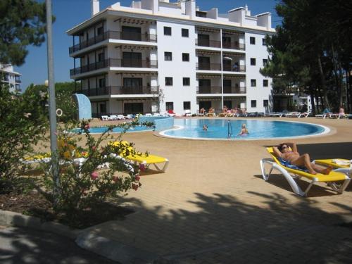 Apartamento Falesia 6 B — 4-Star Luxury Hotel in Albufeira, Portugal