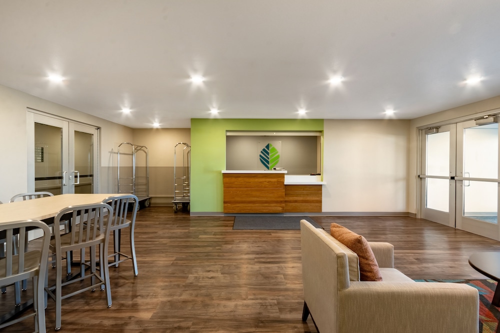 Woodspring Suites Tolleson Phoenix West - photo 2