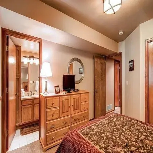 Village Point By Pinnacle Lodging - photo 14