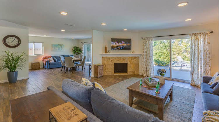 Oshkosh Luxurious Escape - photo 7