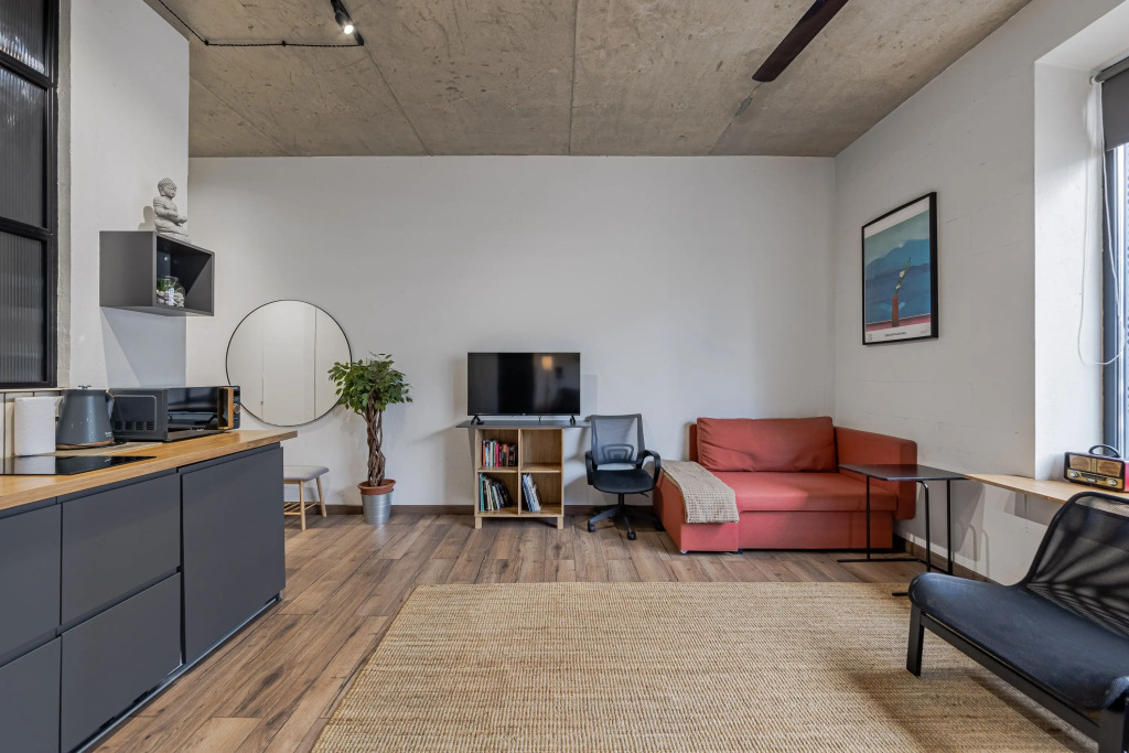 Smart Host on Nevelsky passage - last minute hotel in Moscow