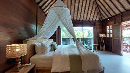 Chic 1BR Romantic & Private Pool at Puri Bhawana in Ubud, Indonesia