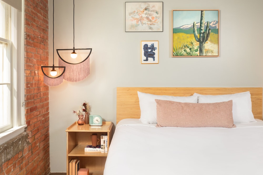 Canvas Hotel Dallas - photo 8
