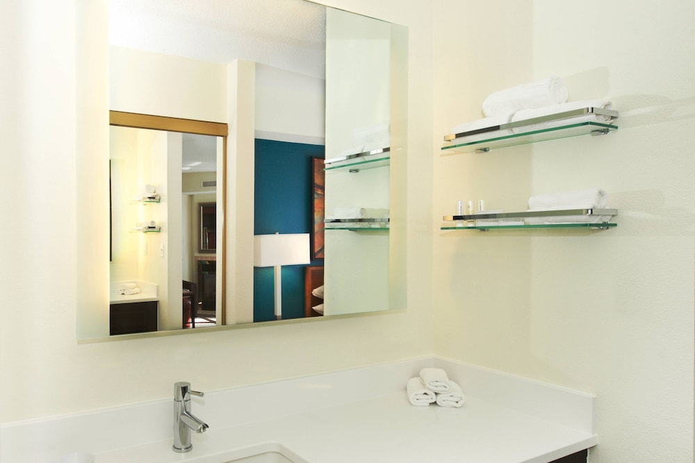 Residence Inn by Marriott Evansville East - photo 21