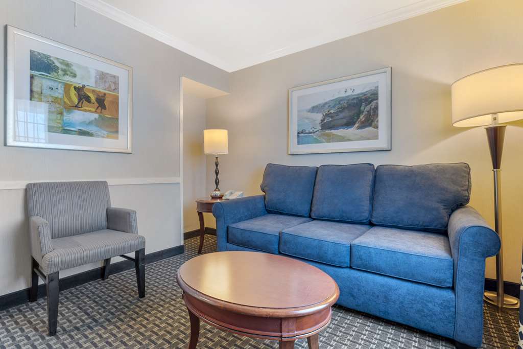 Best Western Plus Marina Shores Hotel - photo 27