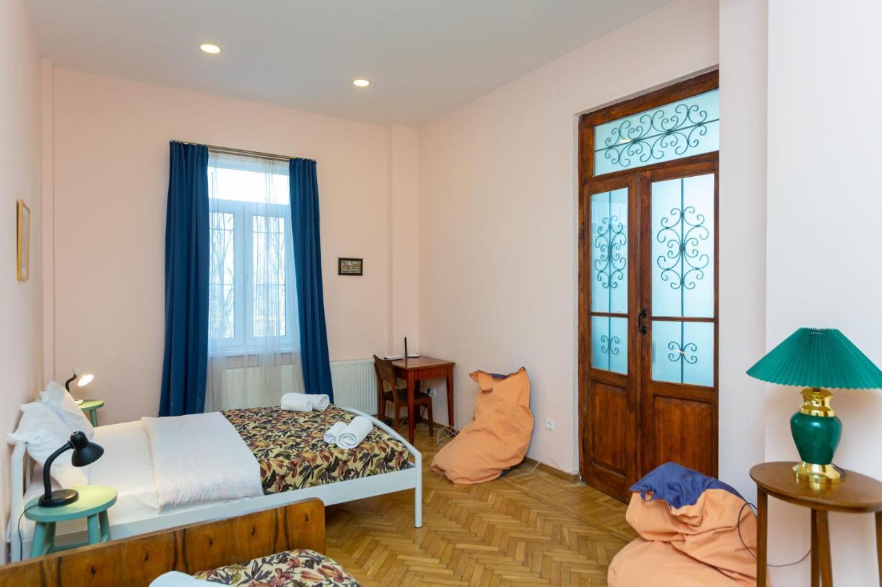Central Tbilisi Apt with City Views by Wehost
