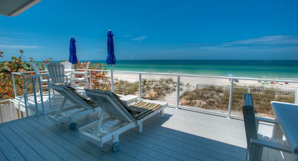 The Blue Horizon — 4-Star Luxury Hotel in Bradenton Beach, United States